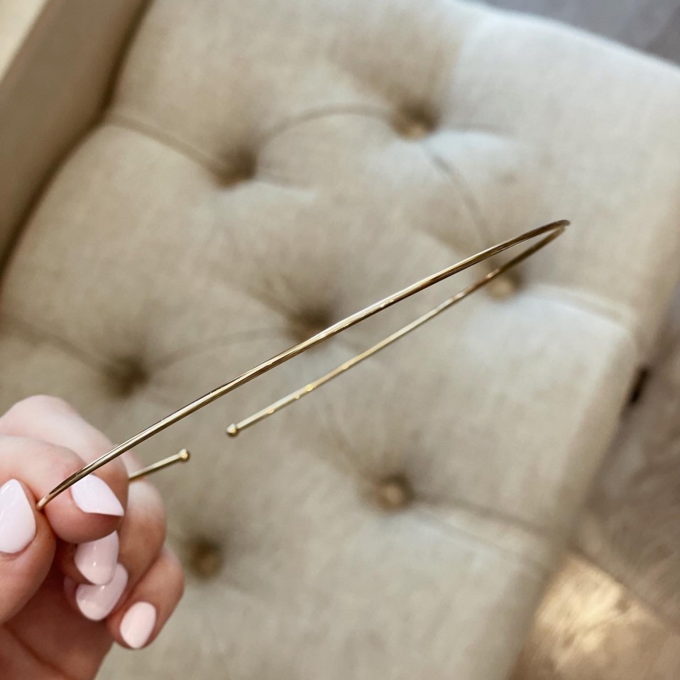 Choker de acero dorado basic