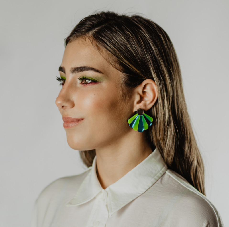 PENDIENTES CONCHAS LOLAILAS